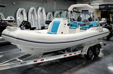 Zodiac Medline 6.8 2022 with Yamaha F250XCA | K122